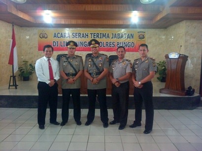Photo bersama usai acara pisah sambut Wakapolres Bungo